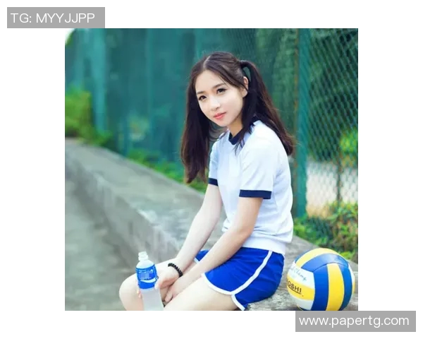 足球明星的模特女朋友揭示了运动与时尚的完美结合与背后的故事