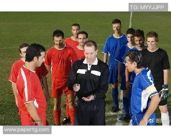 揭秘那些曾经辉煌却如今财务拮据的足球明星们的故事