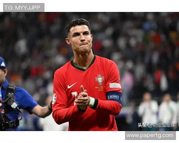 最溜的足球明星背后的故事与传奇成就揭秘